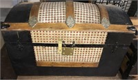 Small vintage hump back  trunk