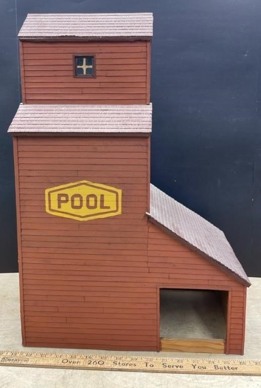 Pool Elevator Model (23"H).  NO SHIPPING