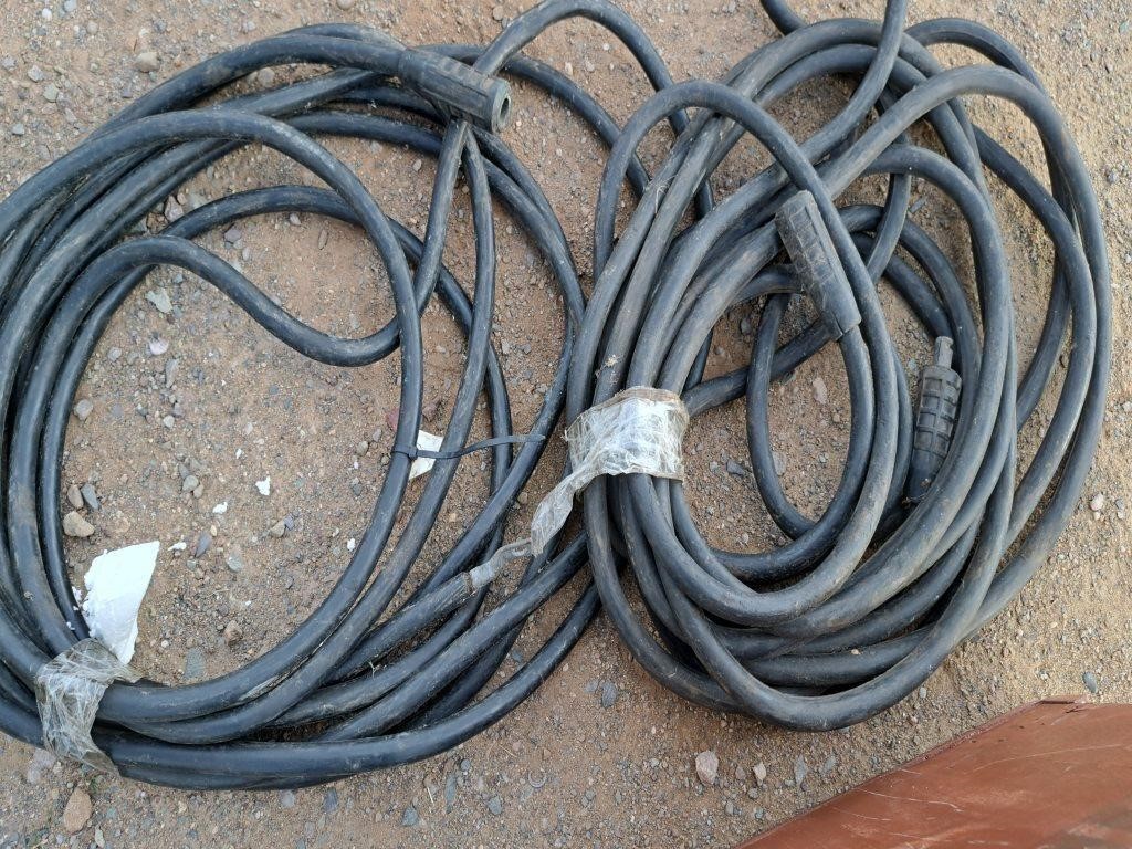 Long heavy duty welder cables