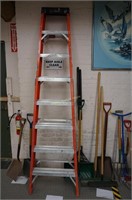 Featherlite 8-ft. step ladder, aluminum &