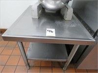 24" X 30" SS EQUIPMENT STAND