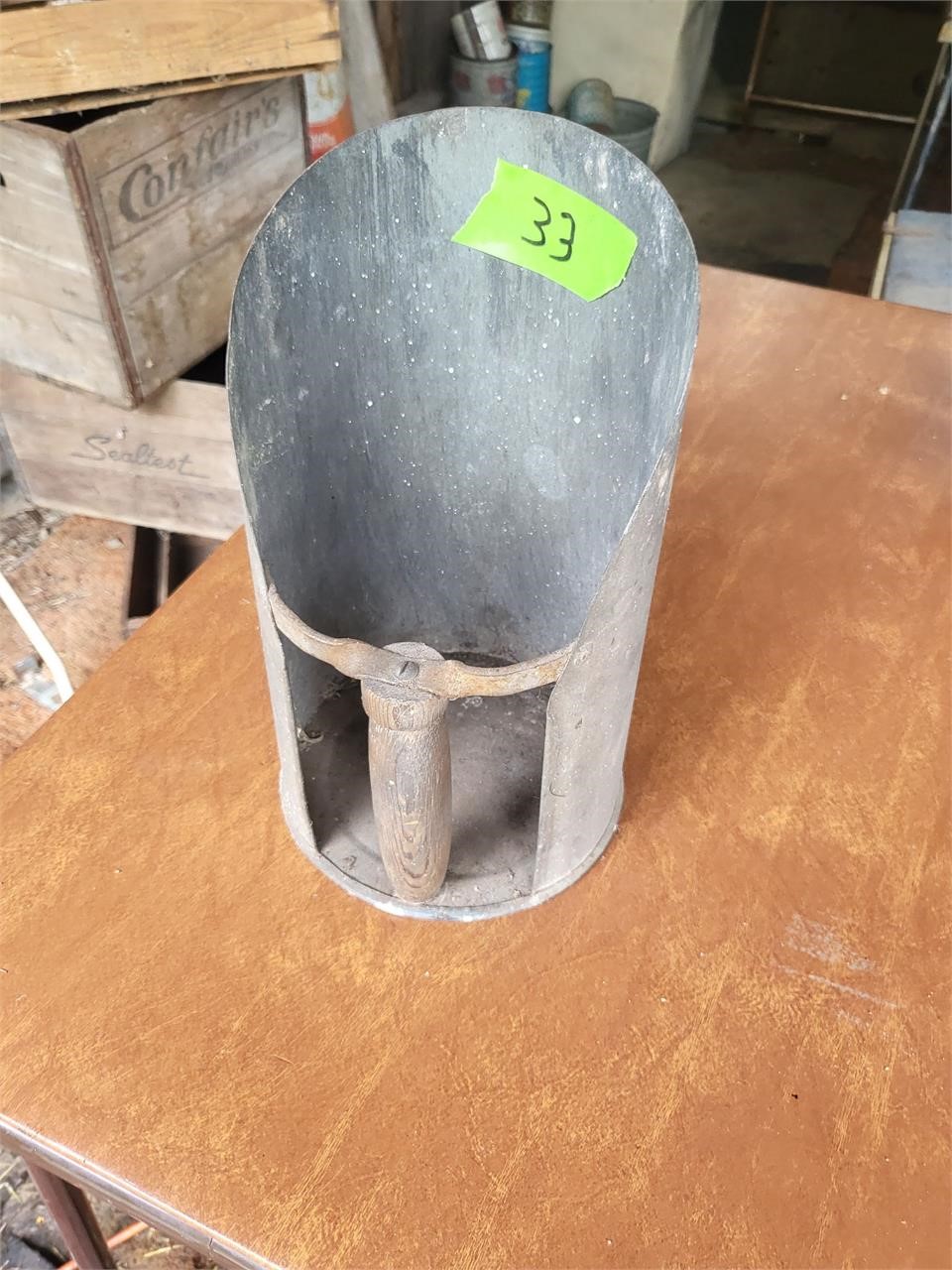 Grain scoop