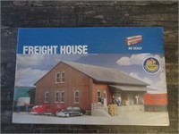 Walthers Cornerstone Freight House HO Model Kit