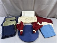 Placemats, Napkin Sets, Table Cloths