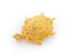 18K Yellow Gold Turtle Brooch