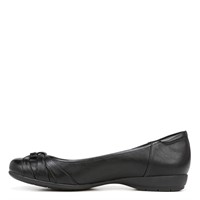 SOUL Naturalizer Women's, Gift Flat, Black, 8