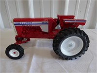 1/16 Scale White Oliver 1855 Tractor