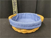 2004 Longaberger Signed Bread Basket