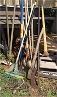 Large Outdoor Garden Tool Lot