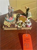 Box lot with Music Box and Figurines