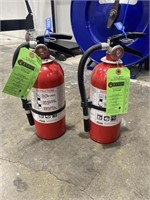 (2x) Fire extinguishers