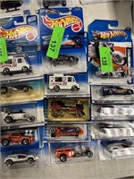 LOT OF 5 HOT WHEELS HOTWHEELS CARS