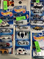 LOT OF 5 HOT WHEELS HOTWHEELS CARS