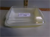 Pyrex dish 503 and lid 503c