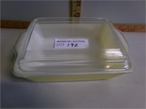 Pyrex dish 503 and lid 503c