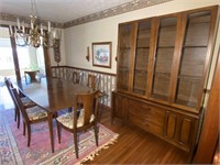 Broyhill Hutch & Dining Room Table