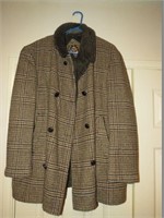 Men's Size 44 twill Coat w/ Fur Collar