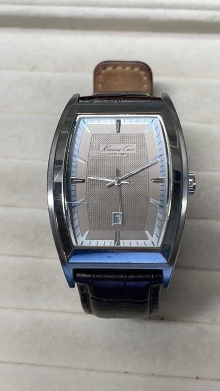 Kenneth Cole Men's Calendar Watch #KC1417 Working