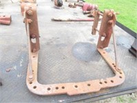 *ELLSWORTH* Farmall M  Drawbar support