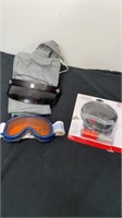 Smith goggles, disc cleaner with helmet