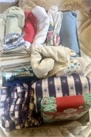 Tablecloths/Linen Napkins