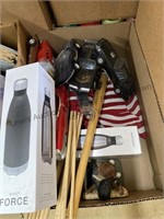 Box of cars, flags, thermos, iron cannon, horse