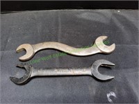 W-Type 3 Wrench & Curved Wrench