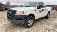 *2005 Ford F150 Extended Cab w/Liftgate