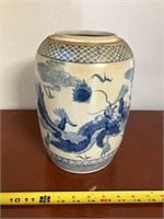 ORIENTAL STYLE BLUE AND WHITE DRAGON JAR