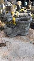 Concrete kitten and boot planter, 10” wide