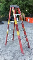 Bull Ladder 6' Fiberglass Step Ladder