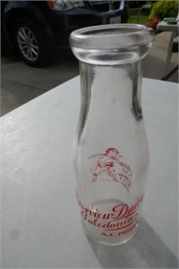 Riverview Dairy Caledonia Pint Bottle