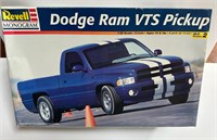 Dodge Ram VTS Pickup Model Kit. 1:25 Scale