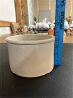 Roseville Pottery 1 qt. Low Jar Crock
