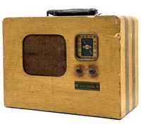 1930's RCA Victor Portable Tube Radio
