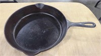 GRISWOLD #8 CAST IRON FRY PAN