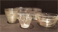 2 SMALL PYREX BOWLS + 5 DIP CUPS + 6 SMALL CUPS