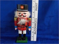 8" Nutcracker