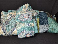 Teal Blanket with Matching Pillow Cases.  And more
