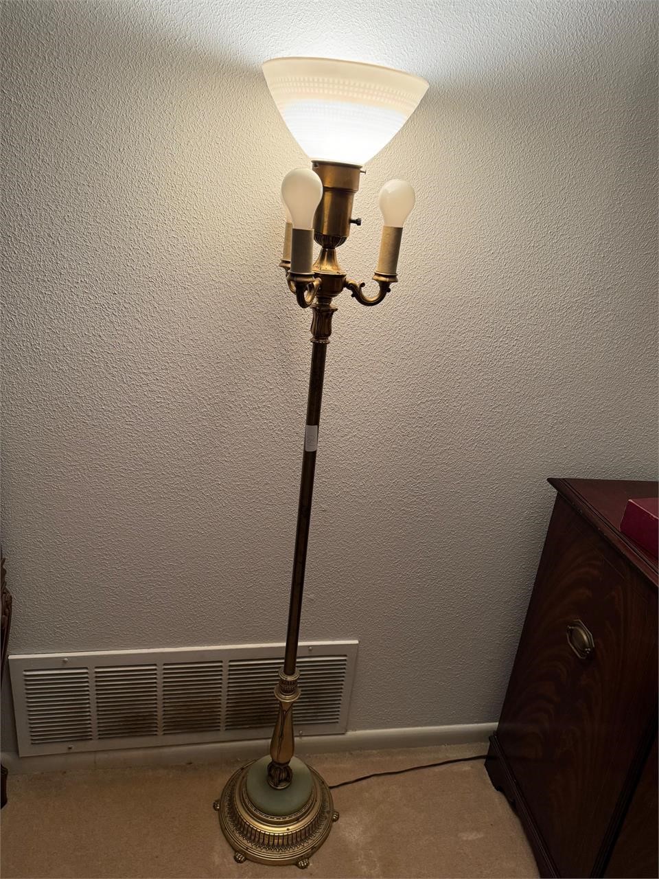 TALL FLOOR LAMP 60 1/2" TALL