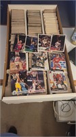 3000ct box of sports cards. Basketball, Hockey