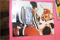 autographed picture 8"x10" bobby hull