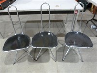 3 Retro Folding Chairs