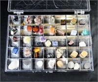 (30+) ROCKS & MINERALS COLLECTION w/ CASE