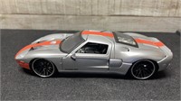 1/24 Scale 2005 Ford GT Die Cast Car