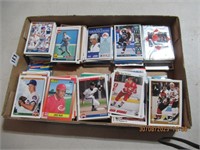 Tray of assorted Hockey and Baseball Cards   1991