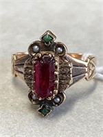 14k yellow antique red stone ring.
