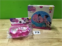 Disney Junior Minnie Mouse Floatie and goggles