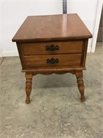 Ethan Allen Maple End Table with 2 Drawers 20.25W