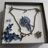 BOX OF NECKLACE, EARRINGS, BROACHES